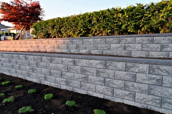 Concrete Retaining Wall Installation in Elizabethtown